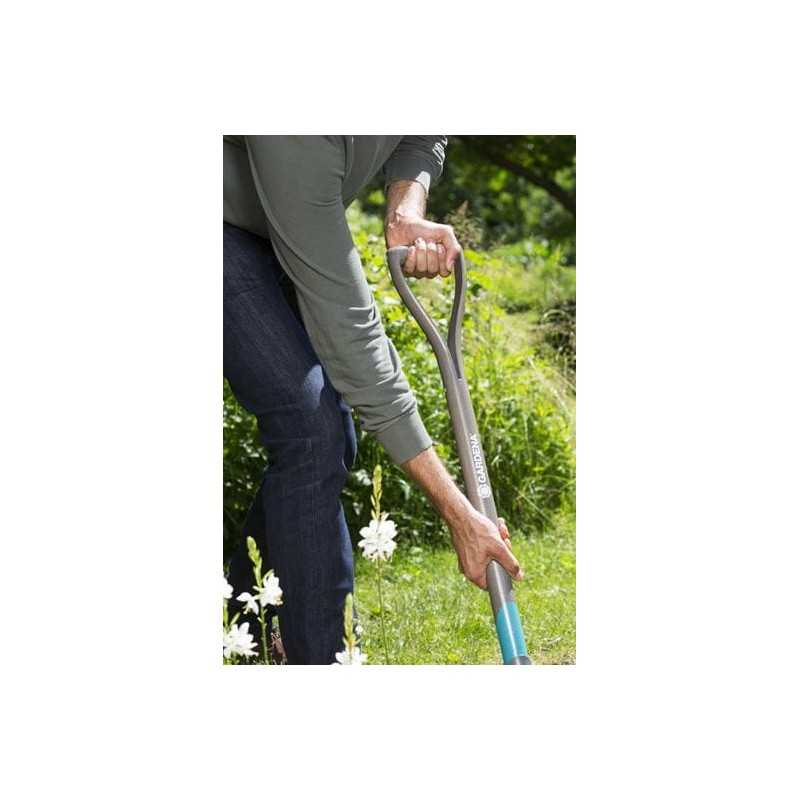 gardena-17000-20-natureline-szpadel-prosty5